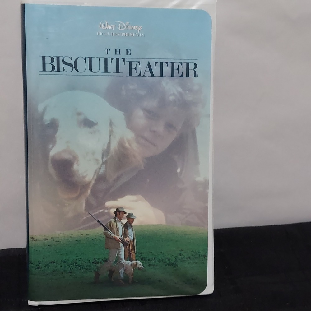 Walt Disney The Biscuit Eater VHS 25752 Clamshell Case 1972 Movie
